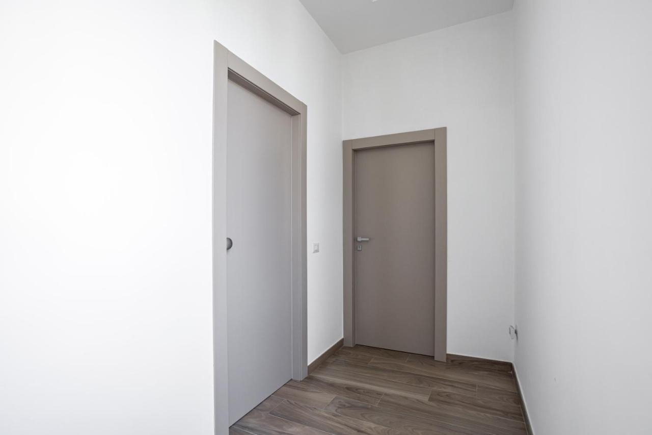 Hostly - Tarsia 50-Beautiful Terrace On Naples Apartment Екстериор снимка