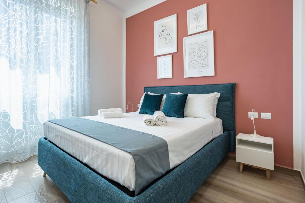 Hostly - Tarsia 50-Beautiful Terrace On Naples Apartment Екстериор снимка