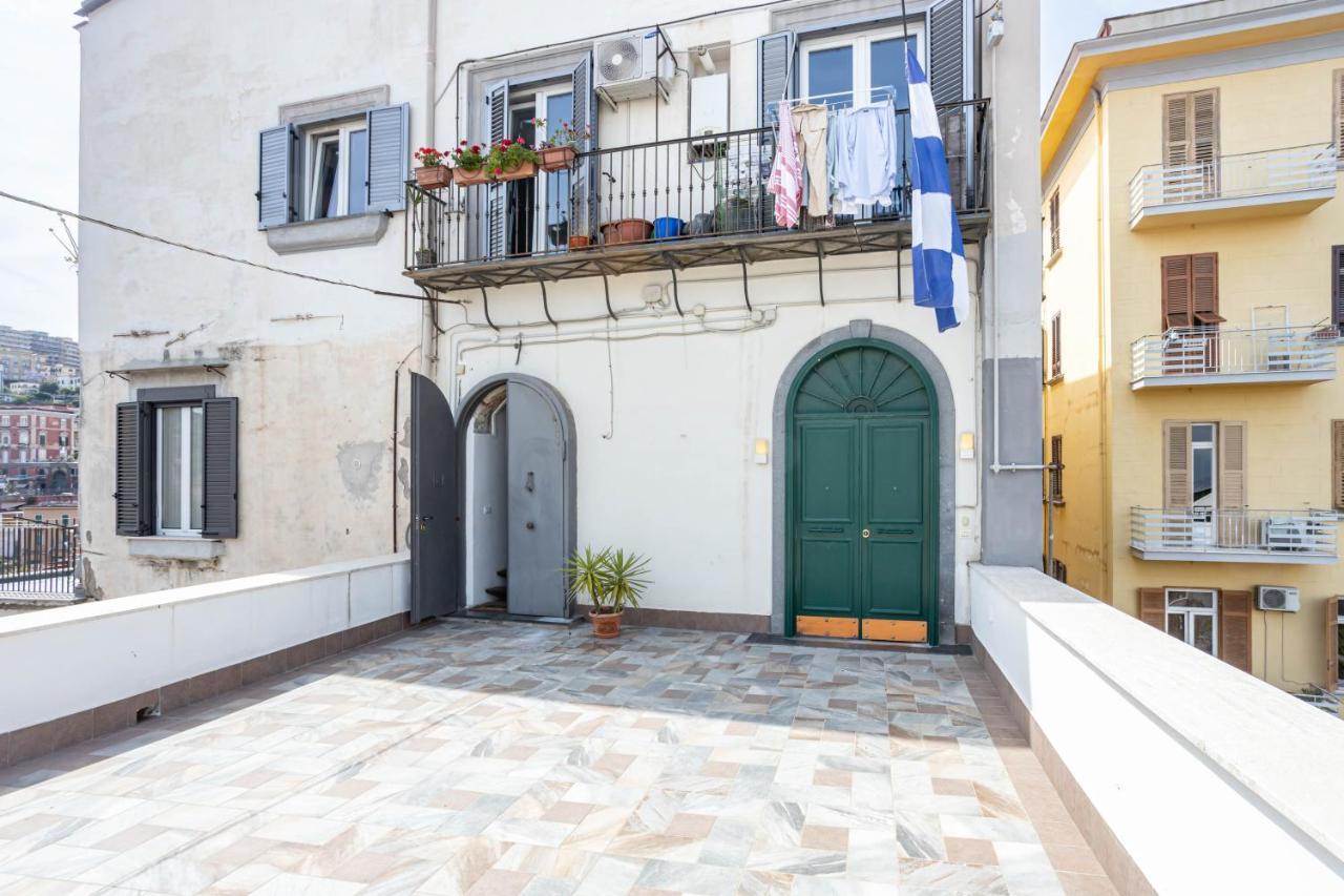 Hostly - Tarsia 50-Beautiful Terrace On Naples Apartment Екстериор снимка